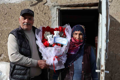 50 Yıllık Aşk, 25 Torun, Tek Bir Not: Abdullah Amca Gençlere Taş Çıkarttı