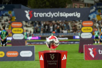 Süper Lig'de Derbi Tarihi Belli Oldu: Beşiktaş-Galatasaray