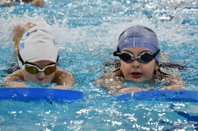 Balıkesir'in Yüzme Yıldızları Parlıyor: Altyapıdan Şampiyonluğa