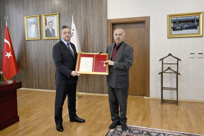 Depremde Kaybolan Gazilik Madalyasına Kavuştu: Adıyaman'da Duygusal Anlar