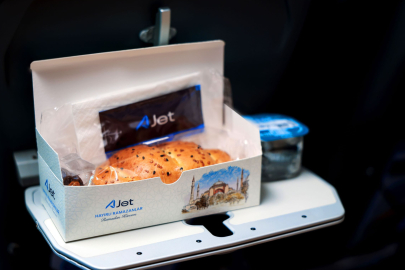 AJet’ten Ramazan Sürprizi: Yurt İçi Uçuşlarda Ücretsiz İftar ve Sahur