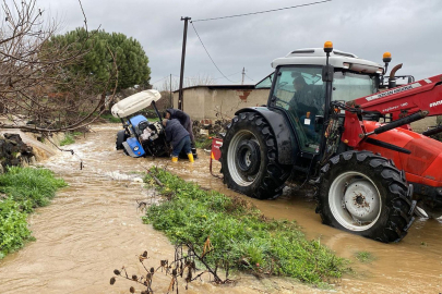 Manisa’da Sağanak Taşkına Dönüştü: Mahalle Sular Altında