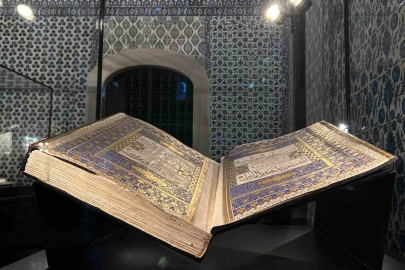 Tarihi Karahisari Mushafı Topkapı Sarayı'nda İlk Kez Ziyarete Açıldı