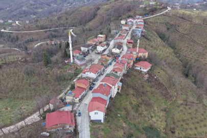 Bir Yol, İki İl, İki Ezan: Mahallede İftar 1 Dakika Farklı