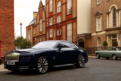 Geleceğin Klasiği Spectre: 15 Yıl Batarya Garantisiyle Sahneye Çıktı