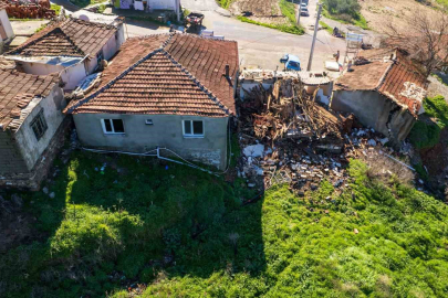 Gölmarmara’da heyelan: 7 ev kullanılamaz hale geldi