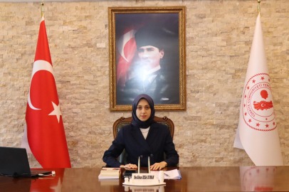 Şemsiye Tartışmasına Erzincan’dan Şiirli Yanıt! "Elbet sahip çıkacak,  Tercan Mamahatun 'a".