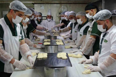 Gaziantep'te Kahke Zamanı: Sokakları Mahlep Kokusu Sardı!