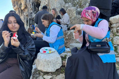 Tlos Antik Kenti'nde Sanat Molası: Gençler Geçmişi Seramiğe İşledi