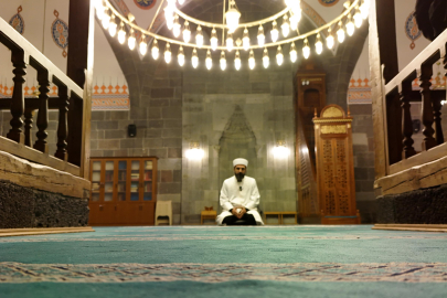 Erzurum'da 500 Yıllık Gelenek: Teravih Sonrası 'İşfe’lena' Duası