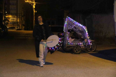 Eskişehir’de Işıklı Davuluyla Sahur Mesaisi: Torununa Işık Olmak İstiyor