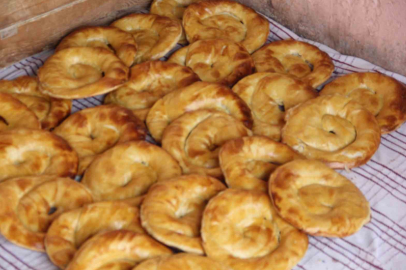 Erzincan'da Sahur Mesaisi: Tandır Ketesi Tok Tutma Özelliğiyle Vazgeçilmez