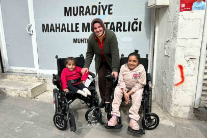 Muradiye'de Engel Kalmadı: Muhtar Dilek Demir'den Genç Kızlara Çifte Müjde!