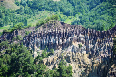 Doğa Zaferi: Dilim Kayalar Türkiye'nin 112. Tabiat Anıtı Oldu!