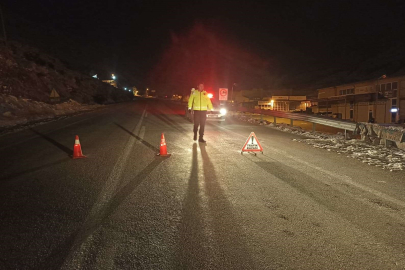 İki Karayolu Araç Trafiğine Kapatıldı