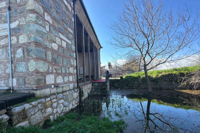 Bursa'da Yağış Rekoru: 625 Yıllık Valide Sultan Camisi Sular Altında!