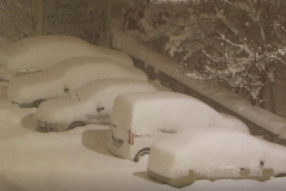 Erzurum’da Kar Esareti: Üniversiteler Tatil Edildi, Dersler Online!