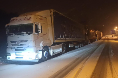Ilgar Geçidi Kara Teslim Oldu: Sınır Yolunda TIR Kuyruğu Oluştu!