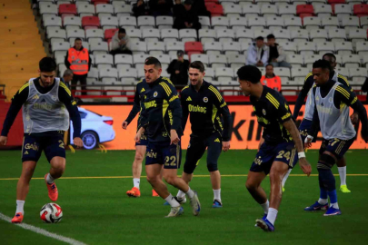 Fenerbahçe 5 Değişiklikle Sahaya Çıktı