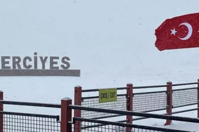 Kar Bereketi: Erciyes Kayak Merkezi’nde 3 Metreyi Buldu