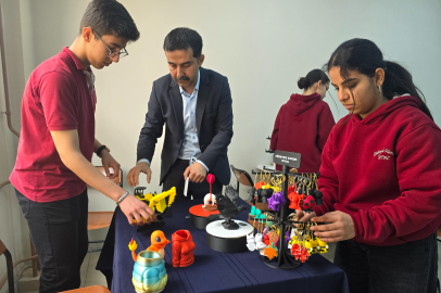 Hatay'da Liseliler 3D Yazıcıyla Üretip Yurt Dışına Açılıyor