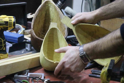 34 Yıllık Enstrüman Ustası Mesleğini Oğluna Devrediyor