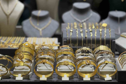 Saldırılar Sonrası Altında Dalgalanma: Ons 5 Bin 400 Doları Aştı