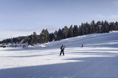 Sarıkamış’ta Kar 2 Metreyi Aştı, Sezon Uzuyor