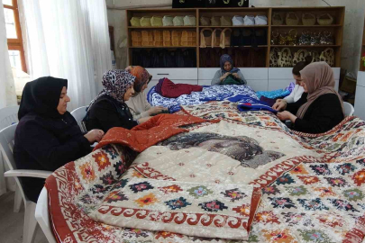 Kilis'in Geleneksel Yorganlarına Kadın Eliyle Hayat Geldi