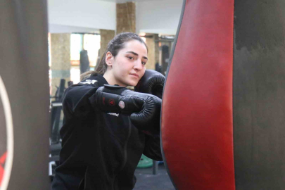 Zayıflamak İçin Başladı Boksta Avrupa Şampiyonu Oldu