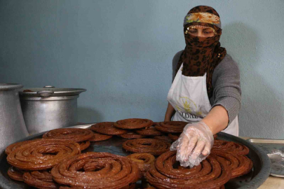 31 Yıldır Aynı Tezgâhın Başında: Diyarbakırlı Kadının Emek Hikâyesi