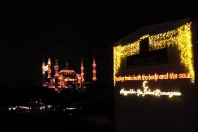 İstanbul’daki Okullar Ramazan Işıklarıyla Aydınlandı