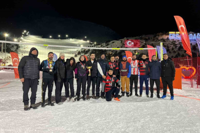 Erzincan’da Kurumlar Arası Kar Voleybolu Turnuvası Sona Erdi