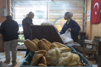 Hatay'da Yürek Isıtan Dayanışma: 210 Gram Pide ve Ekmek 10 TL