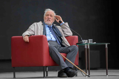 Türkiye'nin Acı Kaybı: Tarihçi İlber Ortaylı Vefat Etti