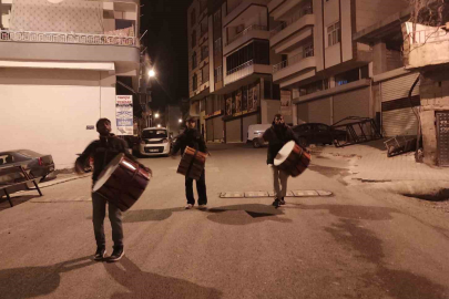 Çermik'te Sahura Halay Havasıyla Uyanıyorlar