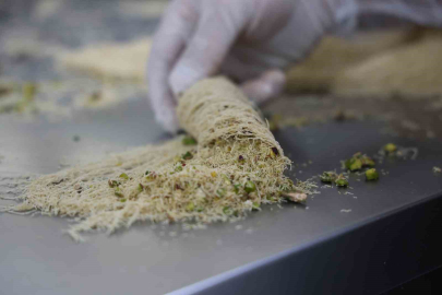 Diyarbakır'da Bayram Mesaisi: Tatlıcılar 3 Vardiya