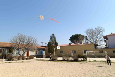Manisa'da Uçurtmalı Matematik: Korkulan Ders Eğlenceye Dönüştü