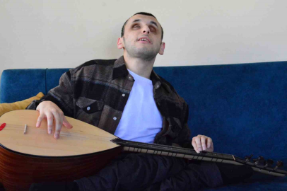 5 Enstrüman Çalan Engelli Gencin Azmi