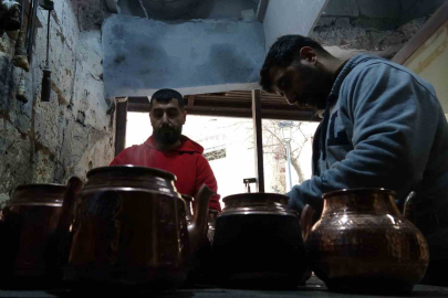 5 Metrekarelik Dükkanda Sahurdan Geceye Mesai