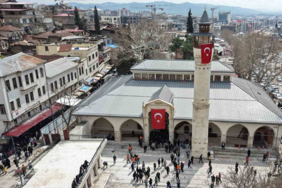 Depremde Hasar Gören 583 Yıllık Ulu Cami Yeniden İbadete Açıldı