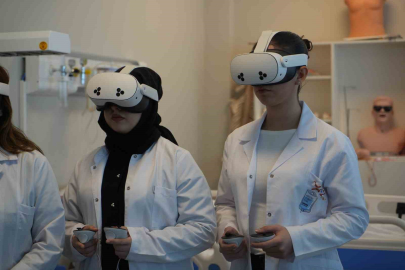 Geleceğin Sağlıkçıları VR Teknolojisiyle Hata Riskini Sıfırlıyor