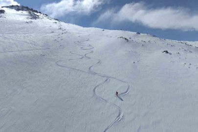 Türkiye'nin Çatısında Kayaklı Çağrı: Ağrı Dağı Tesis Bekliyor