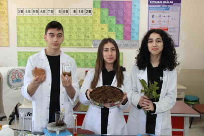 Çay Çöpünden Mucize: Liselilerden Bakteri Savar Kaplama