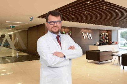 Kasık Bölgesindeki O Şişliği Hafife Almayın: Fıtık Tedavisinde 'Kapalı' Dönem