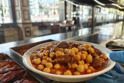 40 Yıllık Aşçıdan Kayseri'nin Asırlık Bayram Yahnisi Sırrı