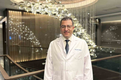 Erkeklerde Yeni Diş Estetiği Trendi: Altın ve Gümüş 'Grillz'