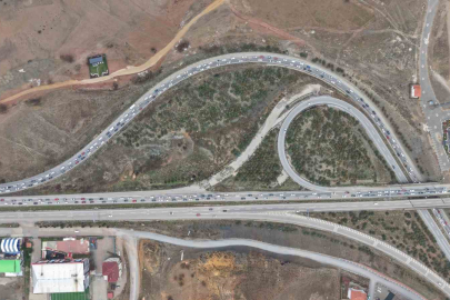 43 İlin Yükü Bayram Dönüşünde Tampon Tampona!