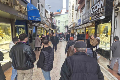 Eskişehir'de Altın Düşüşü: Kuyumcularda Yoğunluk Sürüyor
