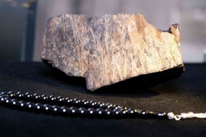 Bronz Çağı'ndan Günümüze Oltu Taşı ve İşlenme Serüveni